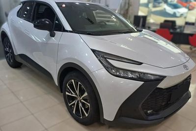 Toyota C-HR Executive 2.0 Hybrid Dynamic Force