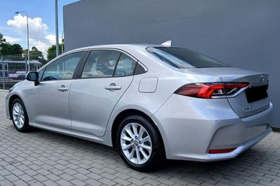 Toyota Corolla Comfort 1.5 benzyna