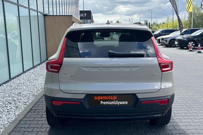 Volvo XC40 B3 Plus Dark