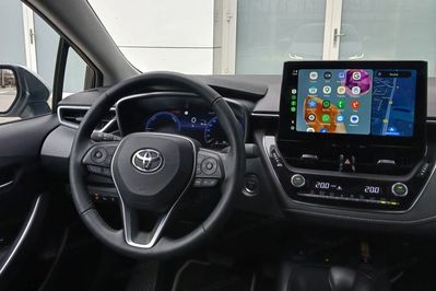 Toyota Corolla 1.8 Hybrid Style