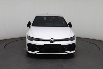 Volkswagen Golf R-Line Plus 1.5 eTSI mHEV