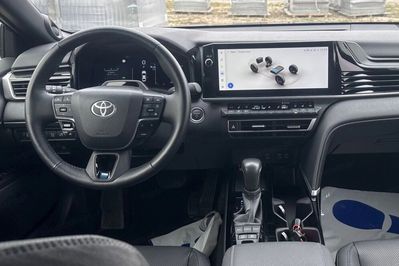 Toyota Camry 2.5 Hybrid Dynamic Force Executive e-CVT