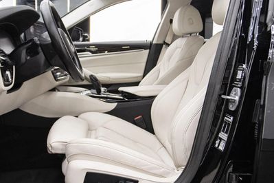 BMW Seria 5 520I Luxury Line