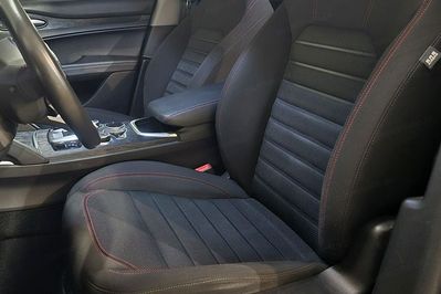 Alfa Romeo Stelvio Turbo Business Q4