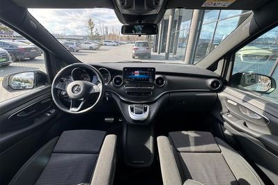 Mercedes V Klasa V300d Długi 4-Matic 9G-Tronic