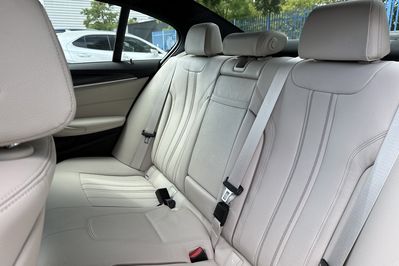 BMW Seria 5 520d xDrive M Sport
