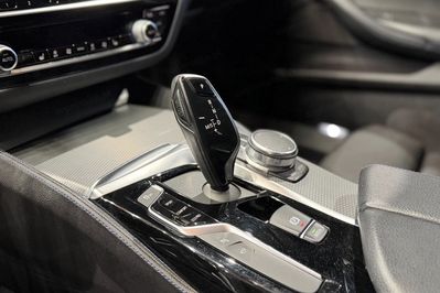 BMW Seria 5 520d xDrive M Sport