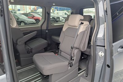 Volkswagen Multivan L2H1 DSG