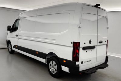Renault Master L3H2 Extra AT9