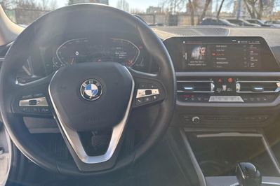 BMW Seria 3 318i