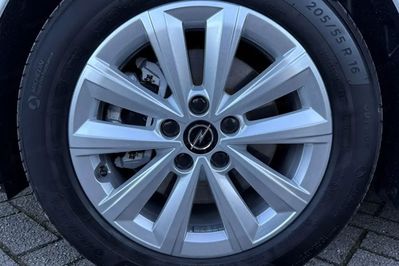 Opel Astra Edition eDTC 1.2 Turbo