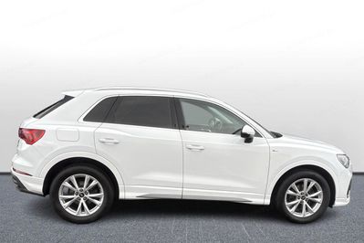 Audi Q3 35 TFSI mHEV S-Line S tronic
