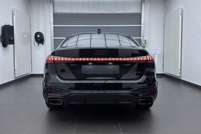 Audi A5 e-Hybrid quattro