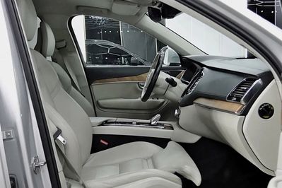 Volvo XC90 T8 AWD Plug-In Hybrid Inscription 7os aut