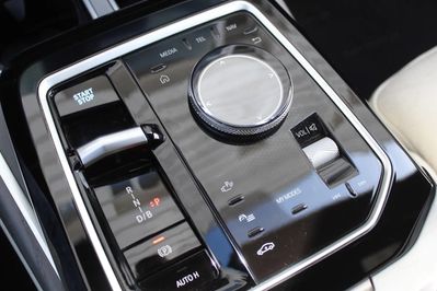 BMW Seria 7 740d xDrive M Sport