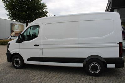 Renault Master L2H2 Extra AT9