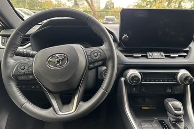 Toyota RAV4 Selection 2.5 Hybrid