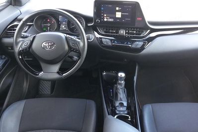 Toyota C-HR 1.8 Hybrid Style