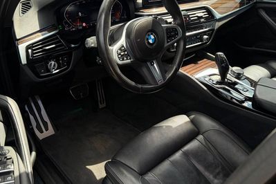 BMW Seria 5 530D Xdrive M Sport