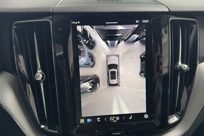 Volvo XC60 B5 B AWD Plus Dark aut