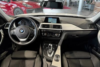 BMW Seria 3 Touring 320d xDrive
