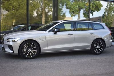 Volvo V60 T6 AWD Plug-In Hybrid Plus Dark
