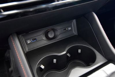 MG HS Exclusive 1.5 AT