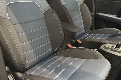 Dacia Jogger Journey 7-miejsc 1.8 Full Hybrid