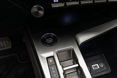 Peugeot 308 1.5 BlueHDi S&S EAT8