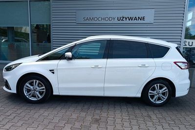 Ford S-MAX 2.5 Hybrid Titanium Cvt