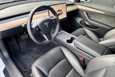 Tesla Model 3 Long Range Dual Motor AWD