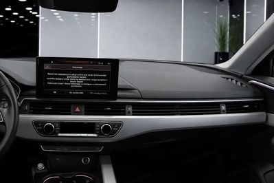 Audi A4 35 TFSI mHEV S tronic