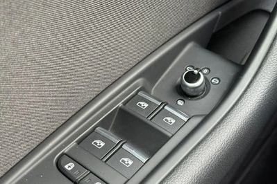 Audi A4 Avant 35 TFSI S Line