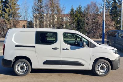 Peugeot Partner Van L2H1 Zabudowa Brygadowa