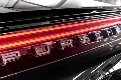 Porsche Panamera 4 E-Hybrid