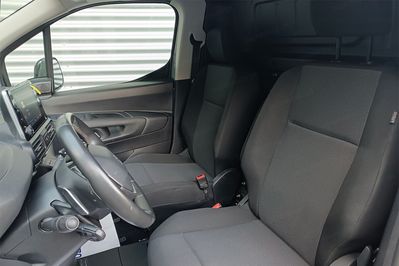 Peugeot Partner Van L2H1 AT