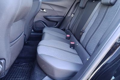 Peugeot 2008 1.2 Puretech Allure S&S EAT8