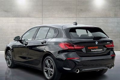 BMW Seria 1 120i Sport Line