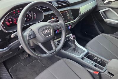 Audi Q3 35 TFSI mHEV Advanced S tronic
