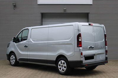 Renault Trafic L2H1 Extra AT9