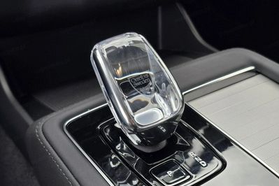 Volvo XC90 T8 AWD Plug-In Hybrid Ultra Black Edition 7os aut