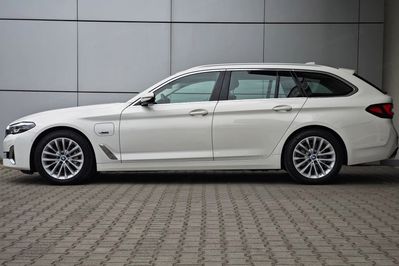 BMW Seria 5 Touring 530e xDrive Luxury Line