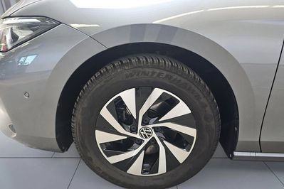 Volkswagen Passat 1.5 TSI  DSG
