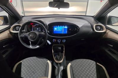 Toyota Aygo X 1.0 VVT-i Style CVT