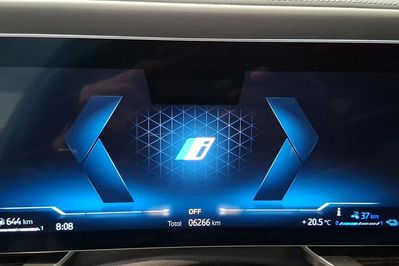 BMW Seria 7 750e PHEV xDrive