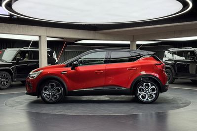Renault Captur 1.6 E-Tech Plug-In Intens