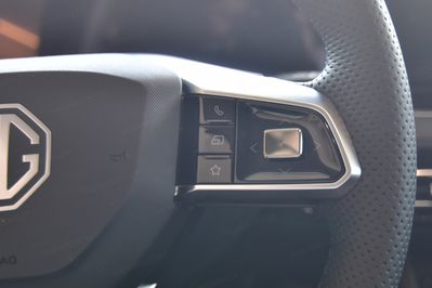 MG HS 1.5T HEV+ Excite aut