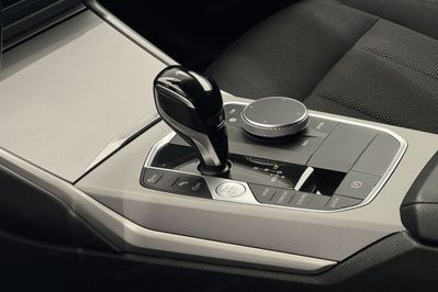 BMW Seria 3 318I Advantage