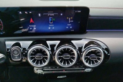 Mercedes CLA Shooting Brake 220 d 4MATIC AMG Line
