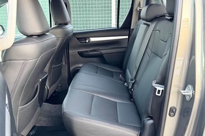 Toyota HiLux Double Cab SR5+ 4x4 AT